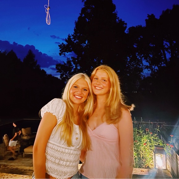 Meet your Posher, Lily - Picture 1 of 1